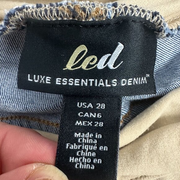 Luxe Essentials Denim Womens Wide Leg Maternity Jeans Size 28 Stylish Comfort - Picture 3 of 5